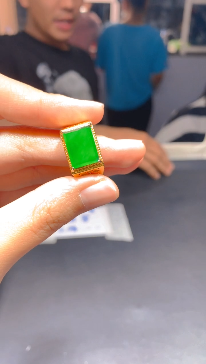 【闪购商品】定制翡翠未镶嵌98多样性发货(发其一）