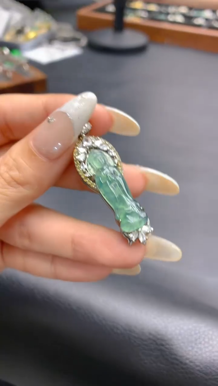 翡翠未镶嵌颈饰全场纯天然a货翡翠