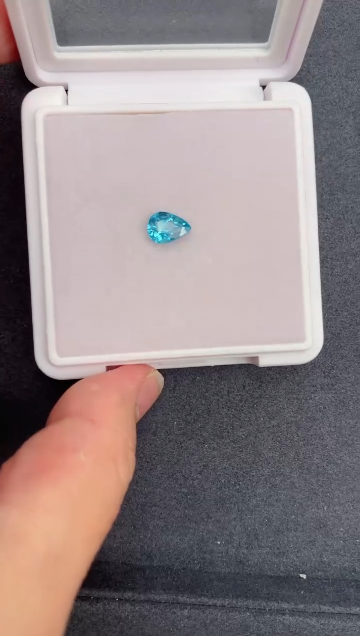 【闪购商品】磷灰石裸石未镶嵌1.1ct磷灰石