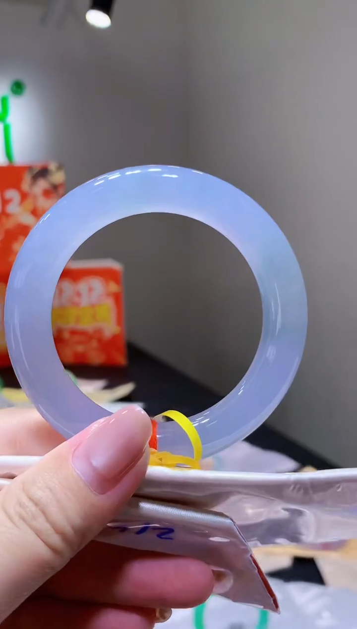 未镶嵌手镯翡翠-x24天然缅甸A货翡翠55圆条总价21万定金2万