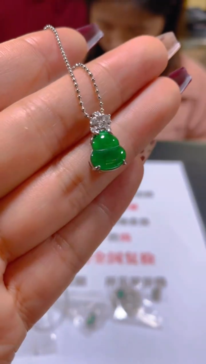 颈饰未镶嵌翡翠多样性发一