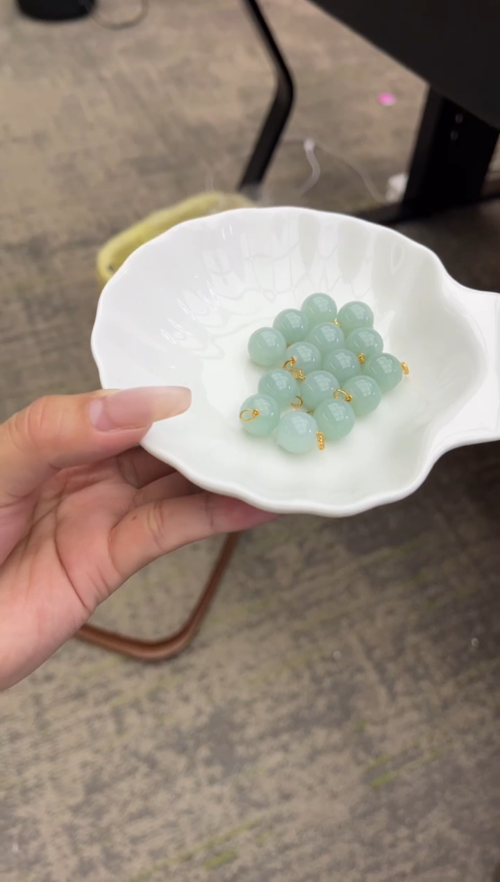 【闪购商品】翡翠颈饰18K金镶嵌M43多样性发一件/配绳子