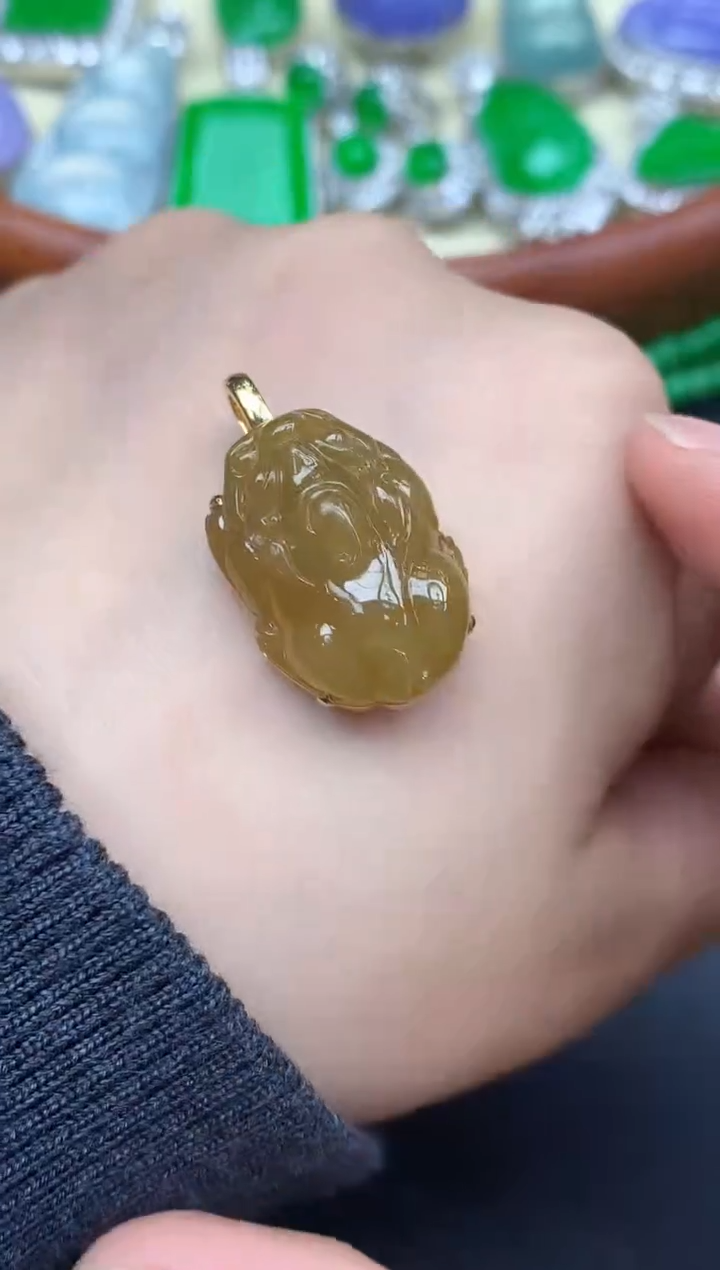 颈饰18K金镶嵌翡翠435-中国好珍宝