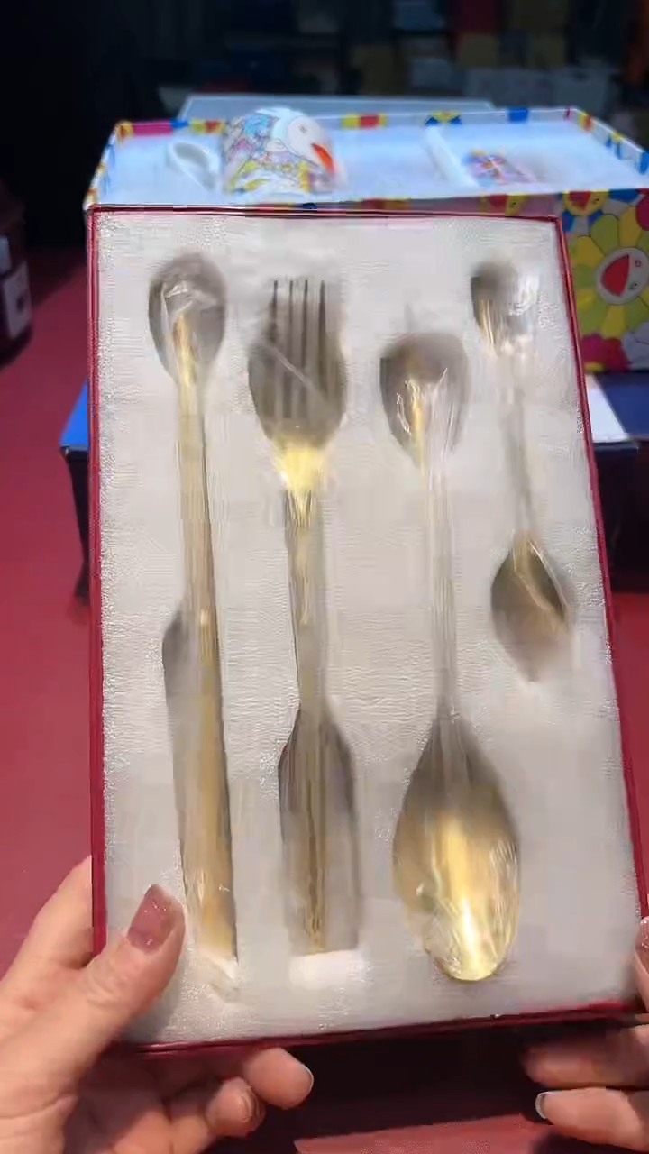 【闪购商品】瓷片锅碗瓢盆一件不剩