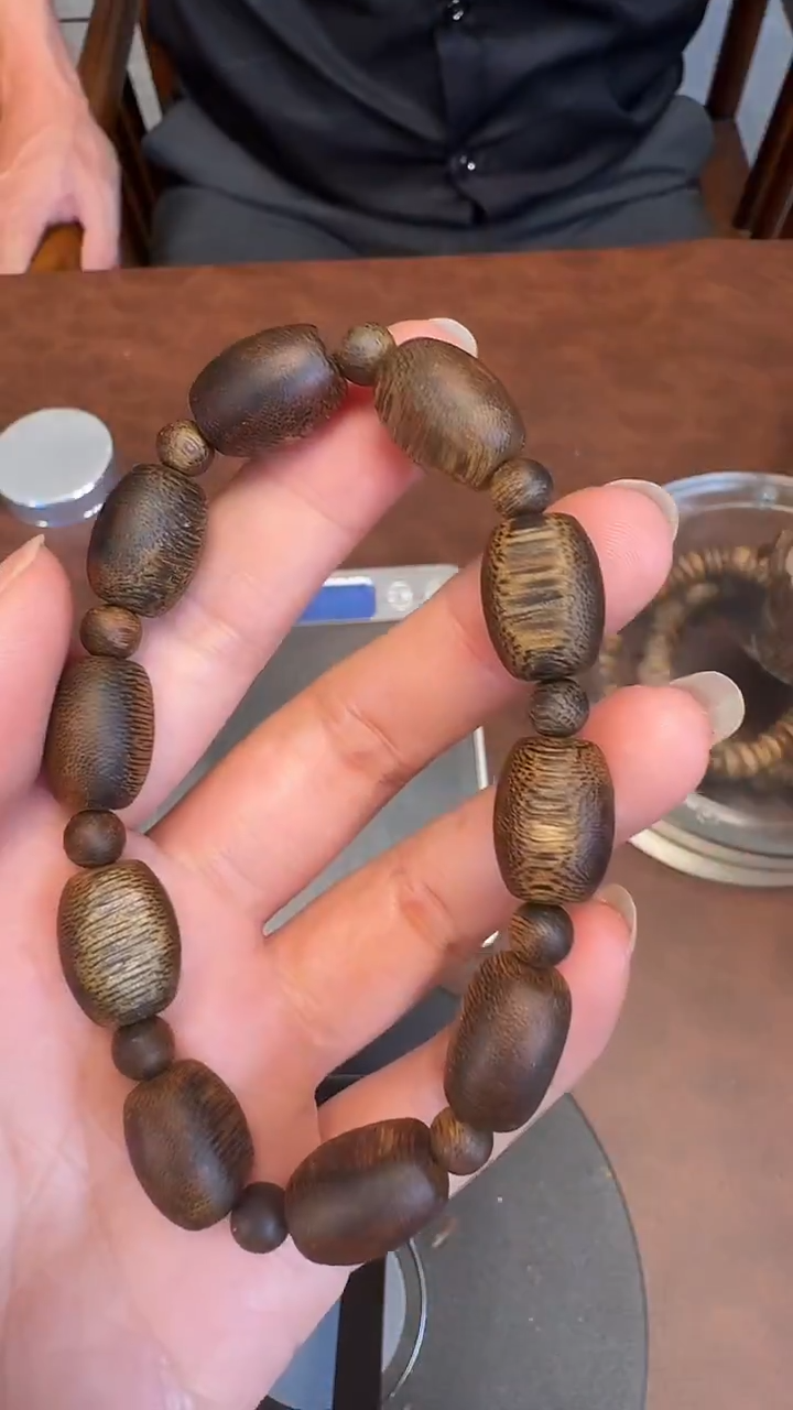 沉香手串千里香随形留疤单圈11克+