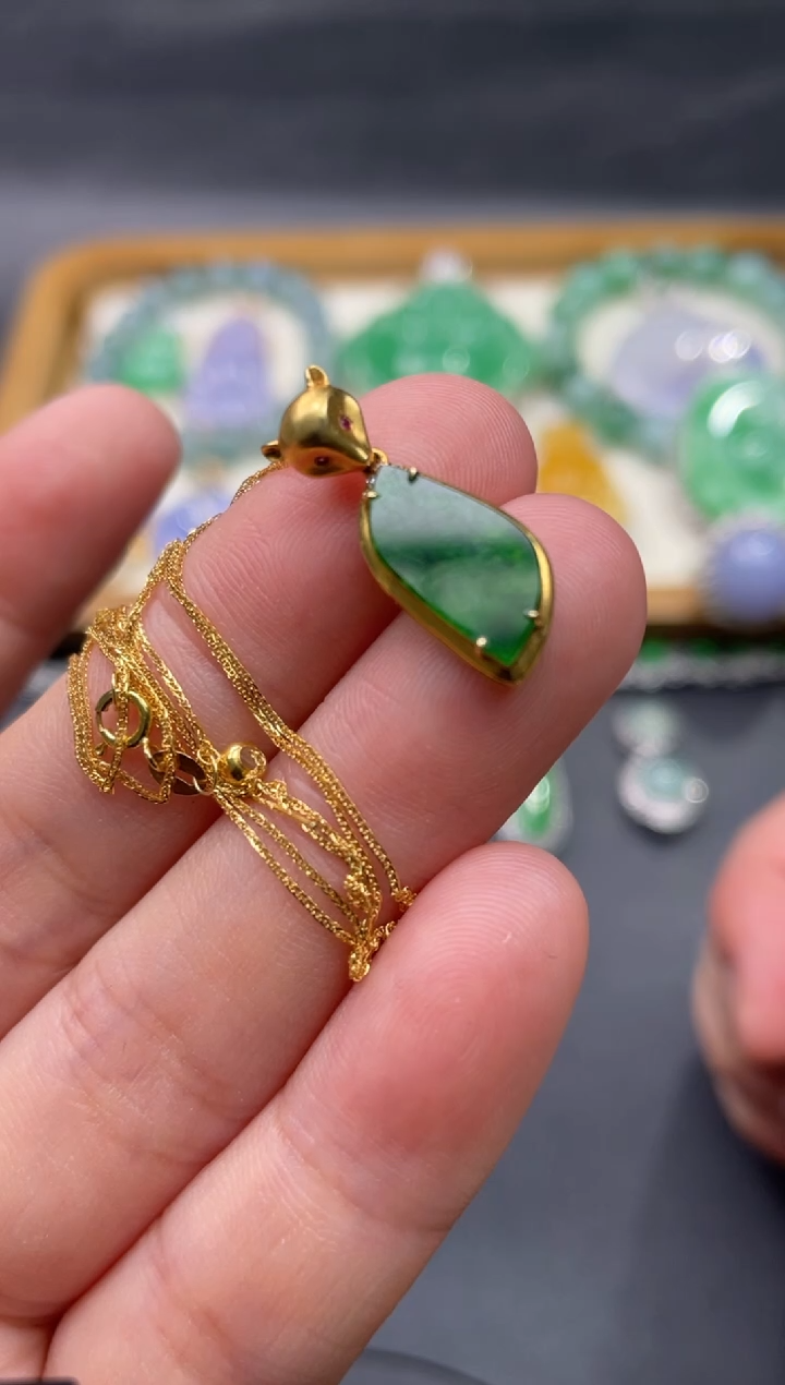 【闪购商品】翡翠颈饰18K金镶嵌46..........