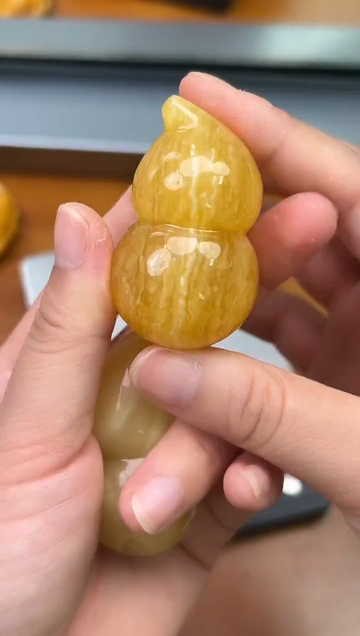 未镶嵌琥珀裸石蜜蜡吊坠