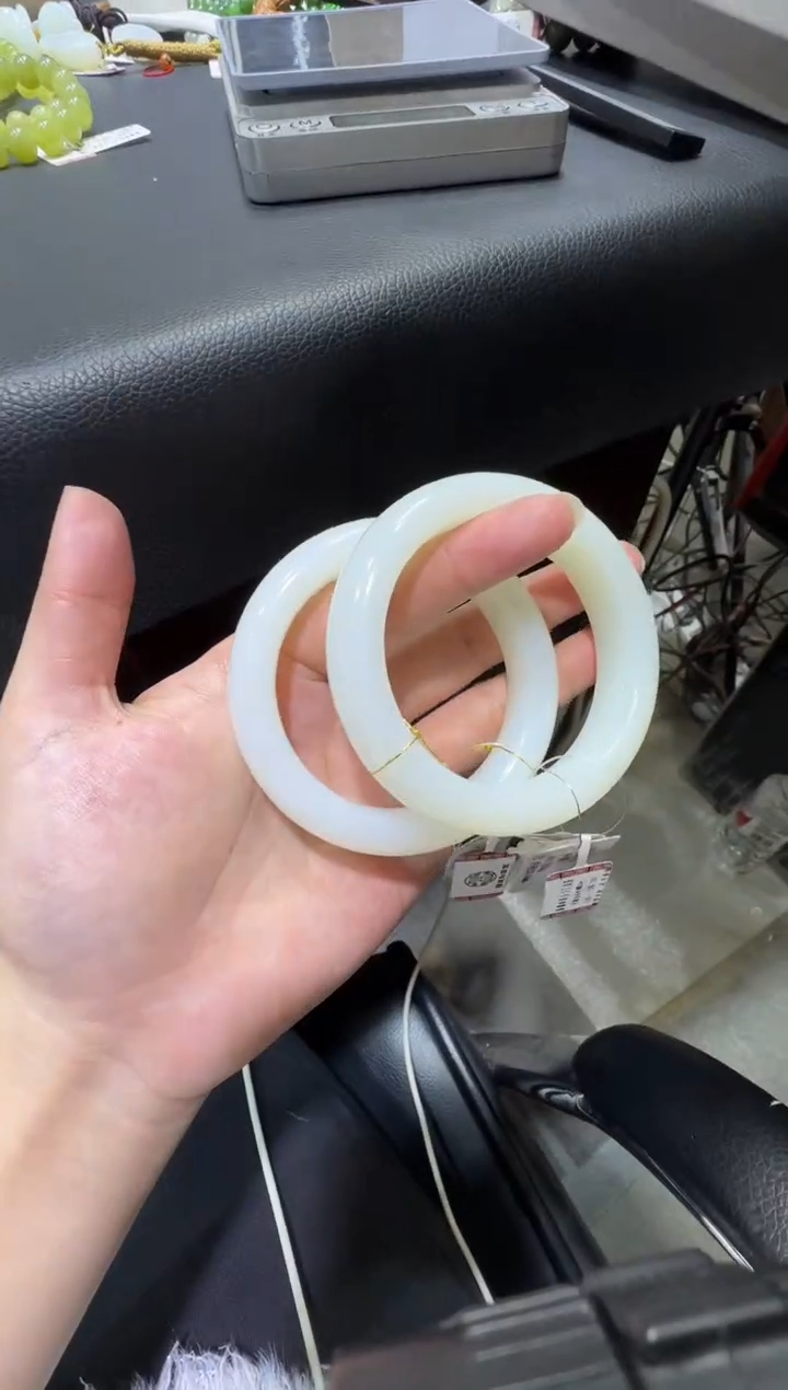 未镶嵌手镯和田玉天泰白玉53+手镯多样性发货（产地直发）