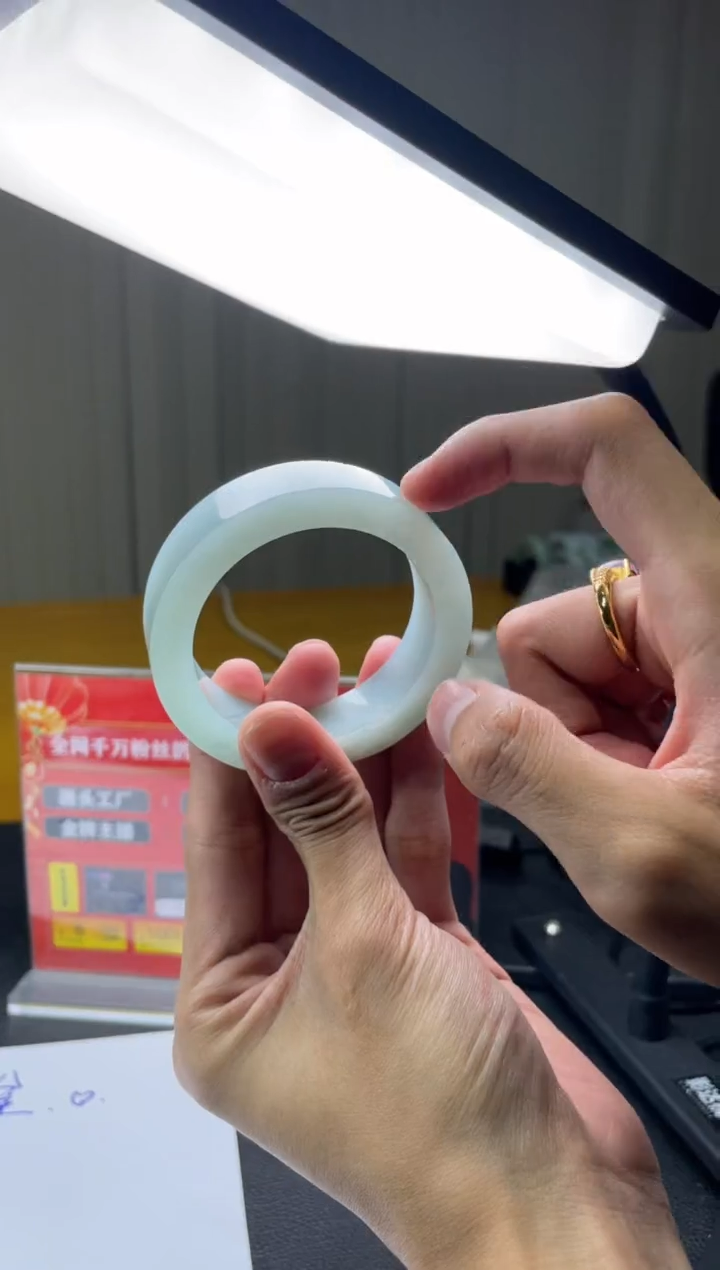 【闪购商品】定制翡翠手镯未镶嵌手镯DDC/发一件