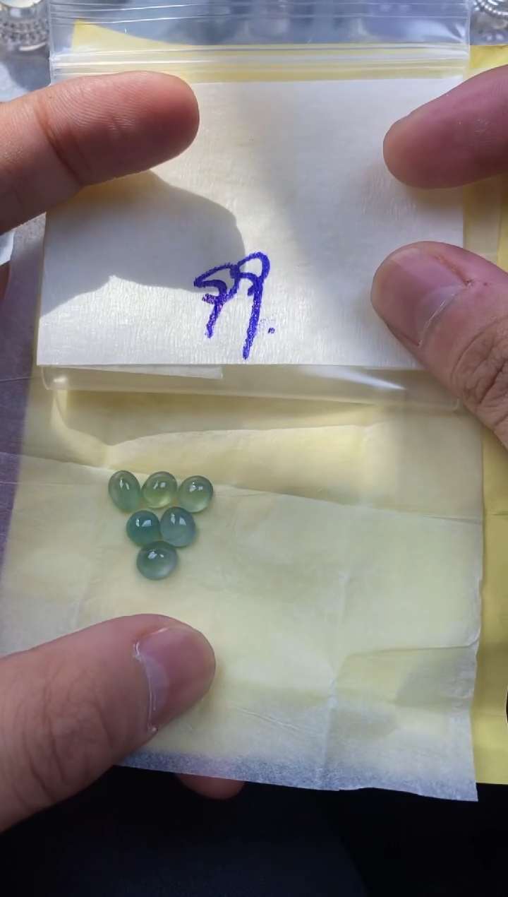 未镶嵌定制翡翠 36