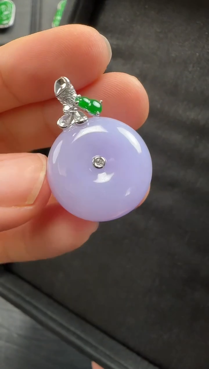 颈饰18K金镶嵌翡翠047平安扣一个