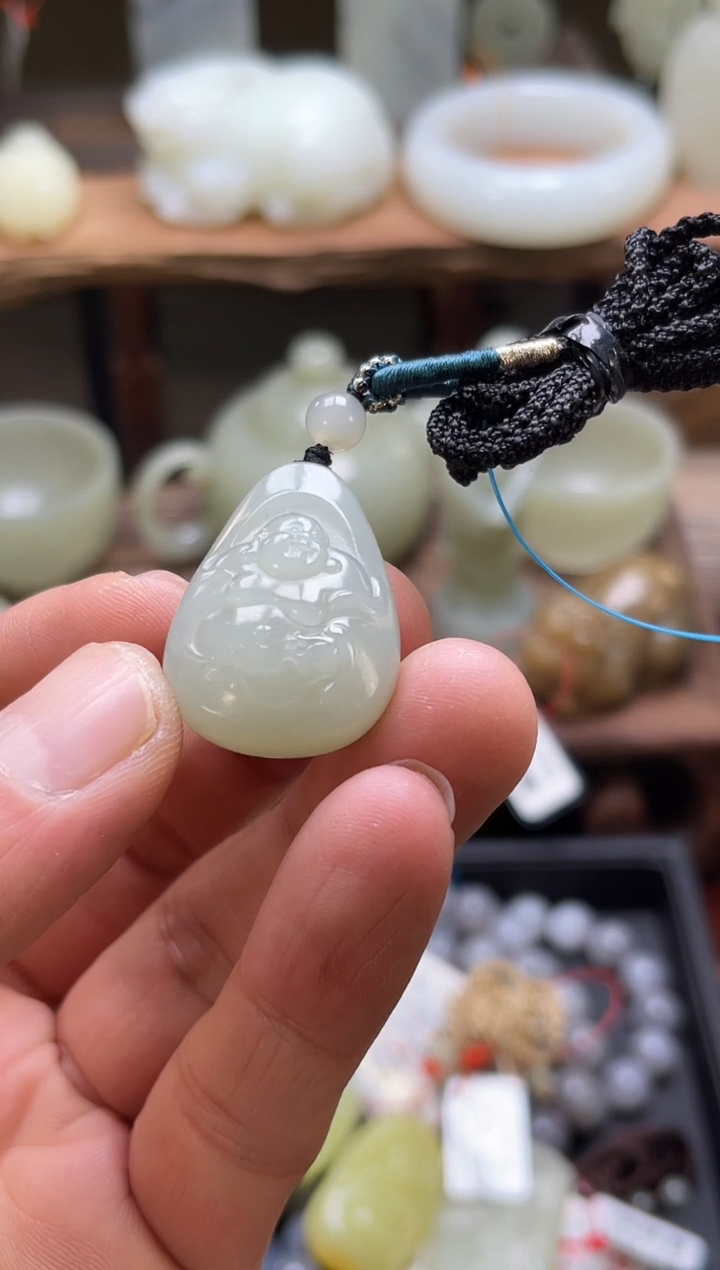 【闪购商品】和田玉吊坠未镶嵌且末青白佛公随形  9006973