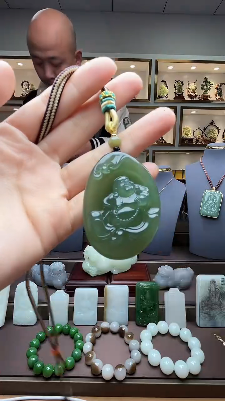 【闪购商品】和田玉颈饰未镶嵌苏