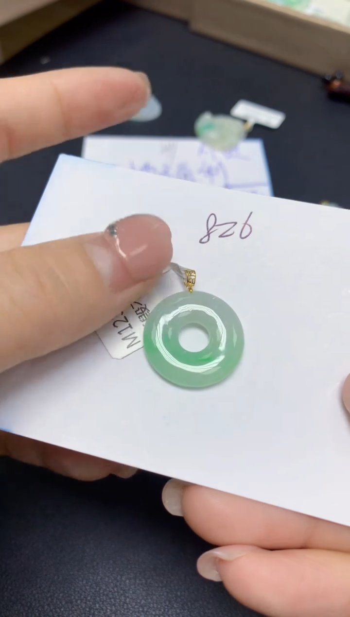 【闪购商品】翡翠挂件18K金镶嵌 天然翡翠A货