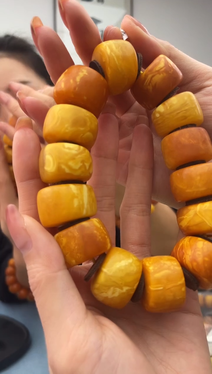 【闪购商品】蜜蜡珠宝奇石未镶嵌假一罚十，098.24