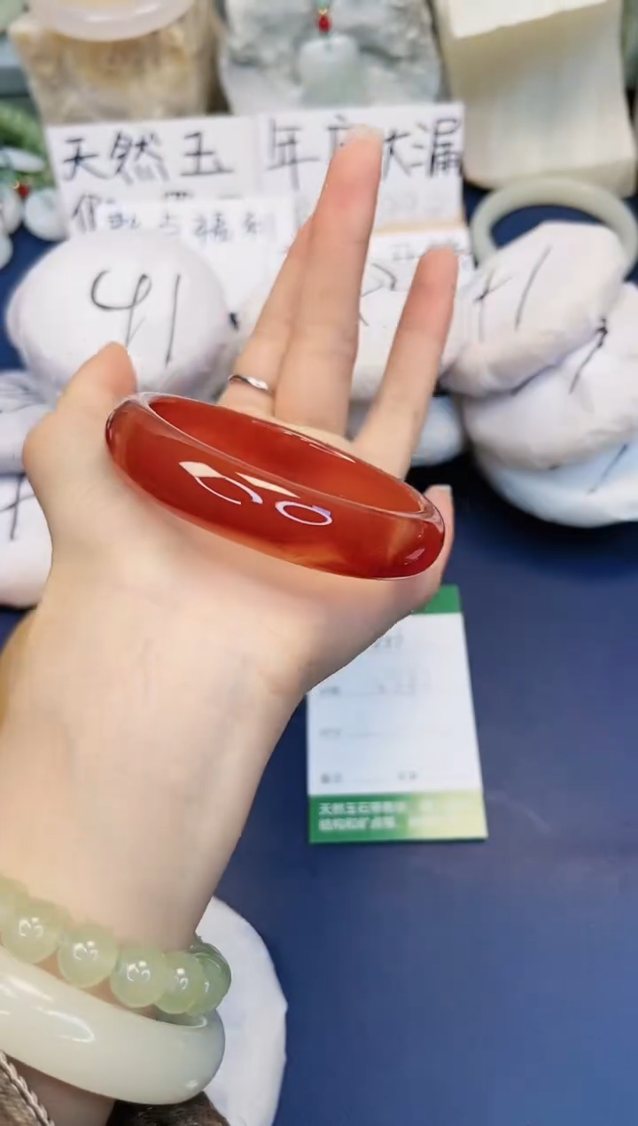 【闪购商品】石英质玉手镯未镶嵌237