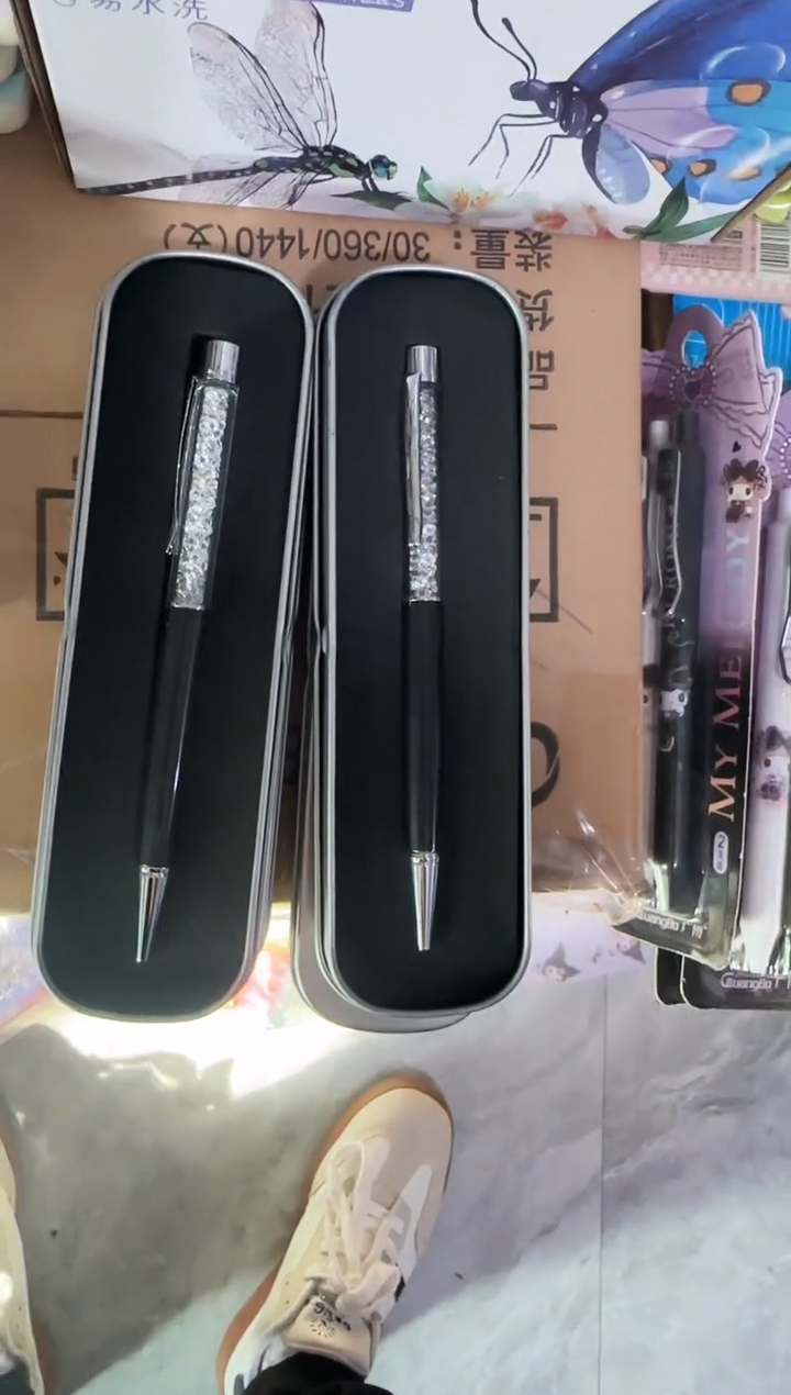 苏宁极物 - 铁盒礼盒装 水晶笔4支