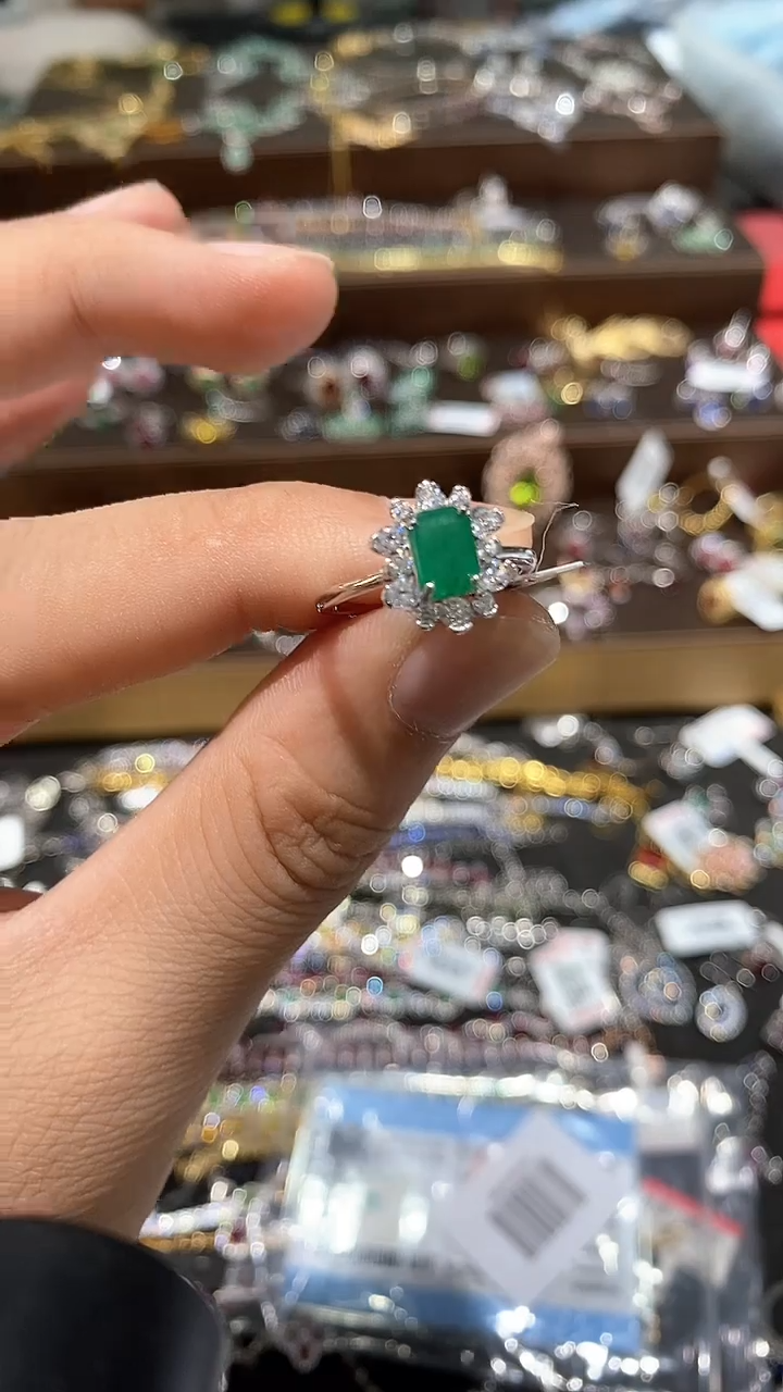 【闪购商品】祖母绿戒指银S925镶嵌戒指