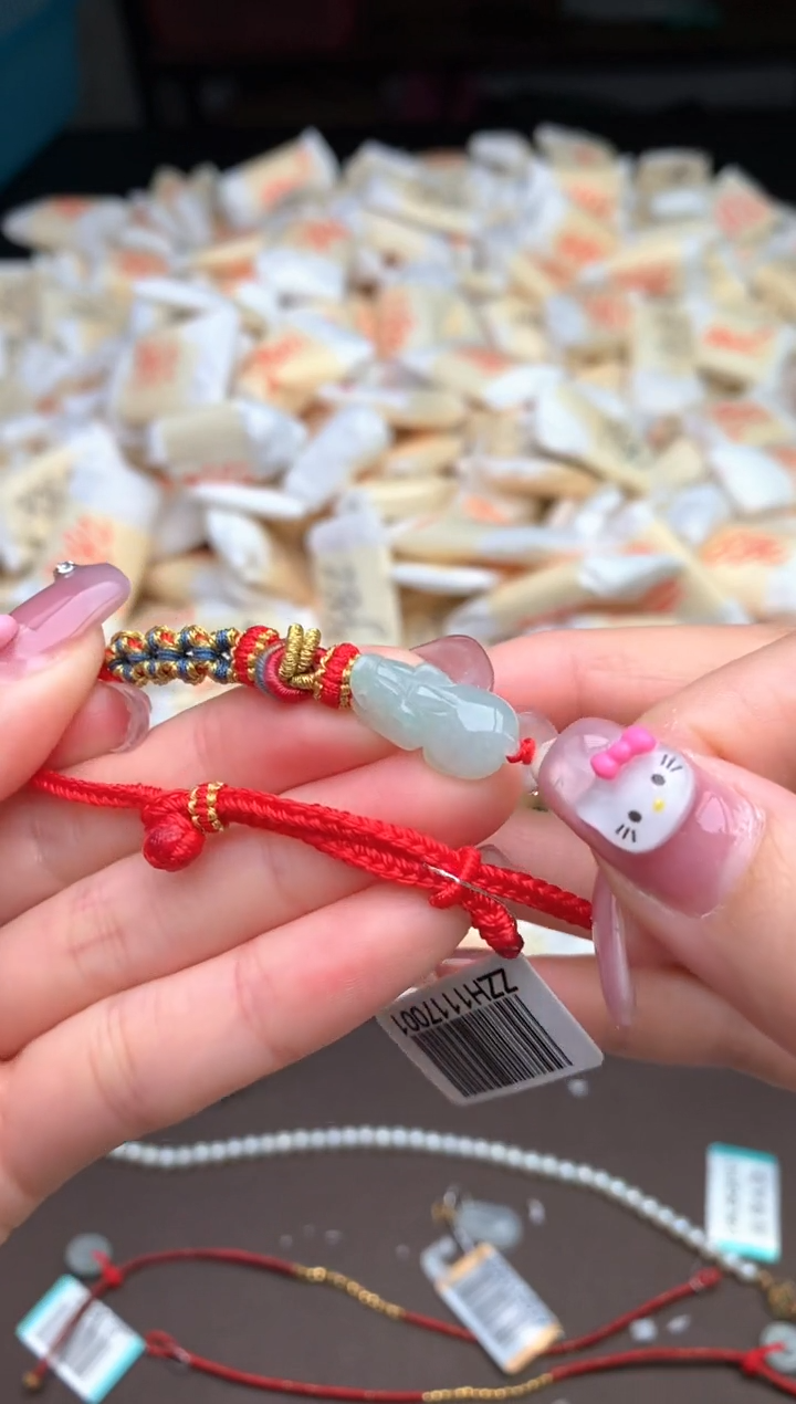 【闪购商品】翡翠手绳未镶嵌 — 