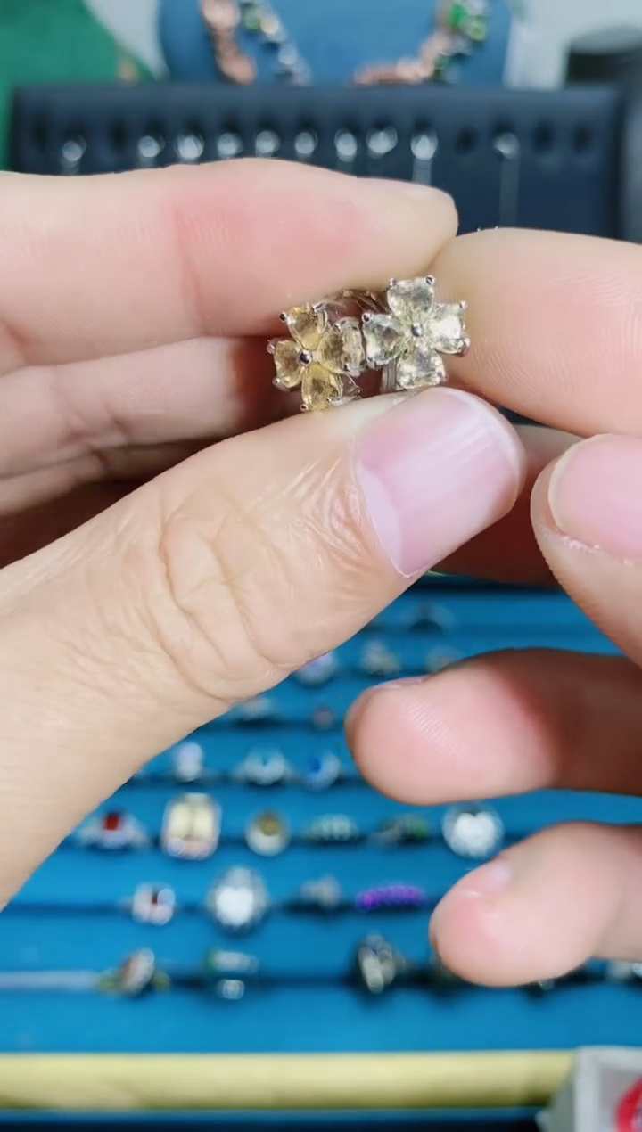 【闪购商品】黄晶耳饰银S925镶嵌11221