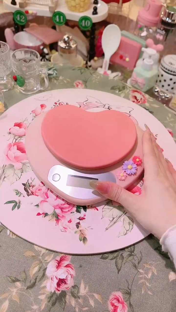 【闪购商品】摆件爱心克度称品质好，发货快，放心拍