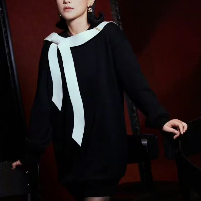 99新 Chanel/香奈儿 40码 黑色拼白色蝴蝶结 长袖 针织 上衣 