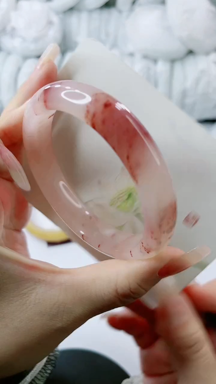 【闪购商品】石英质玉手镯未镶嵌多样性发货A119