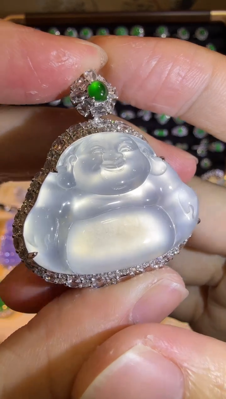 【闪购商品】翡翠吊坠(赠链)18K金镶嵌玻璃种茅台白佛公