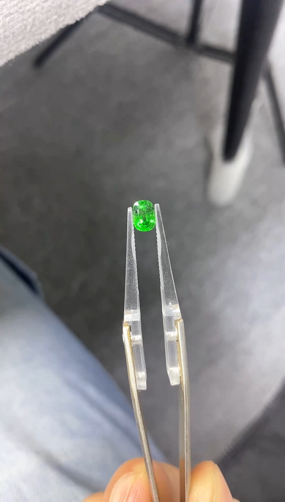 【闪购商品】石榴石（沙弗莱）裸石未镶嵌1.07ct  卡扎尼绿