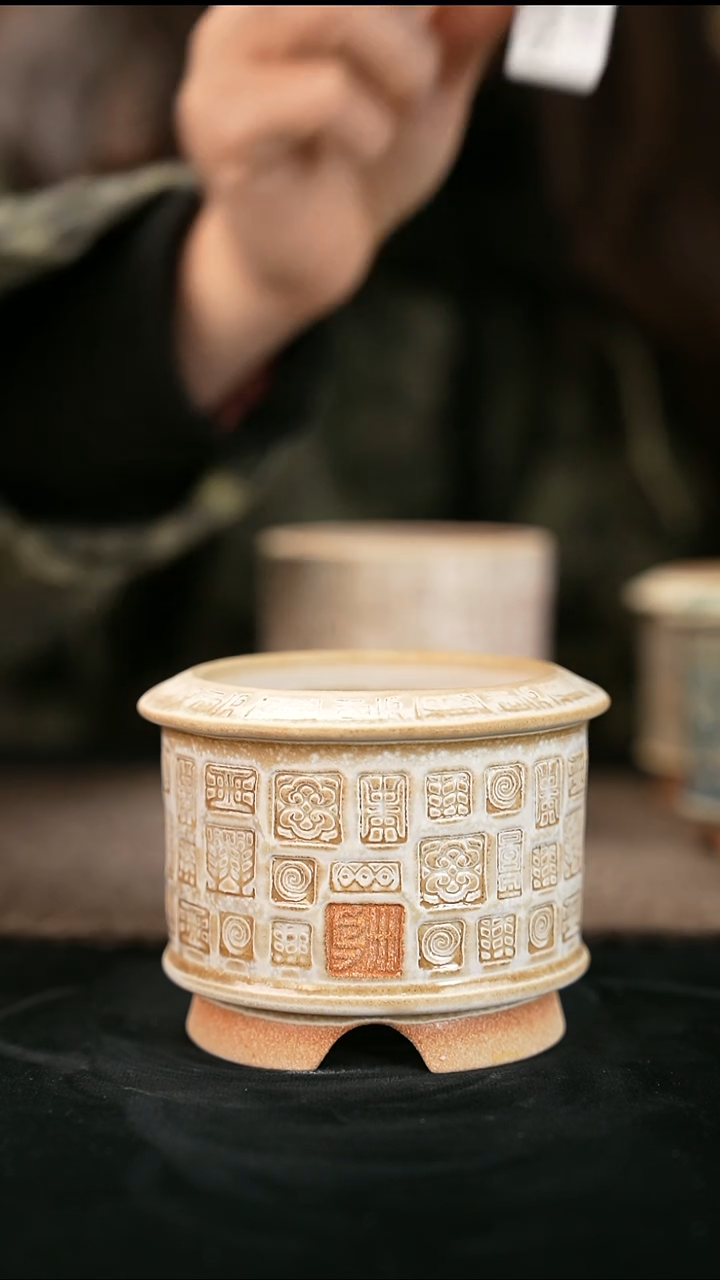 小*蜂12-27-039花盆口径7