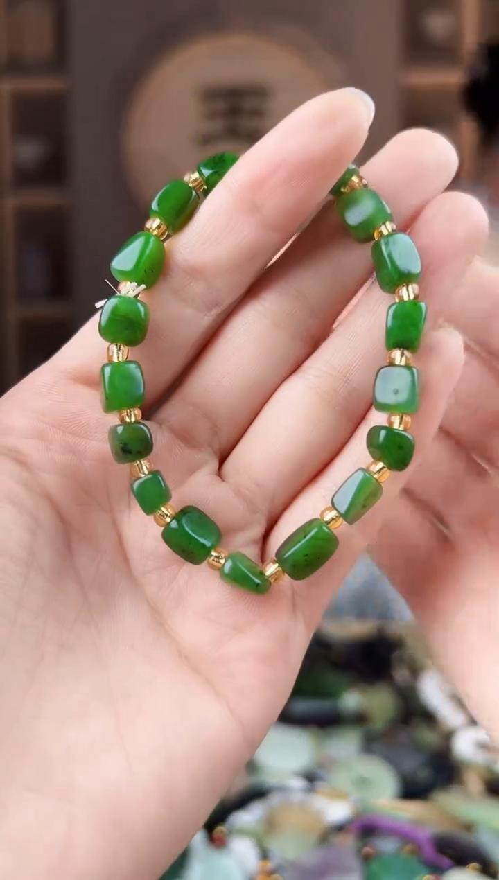 颈饰未镶嵌和田玉拍一发一，多样性发货