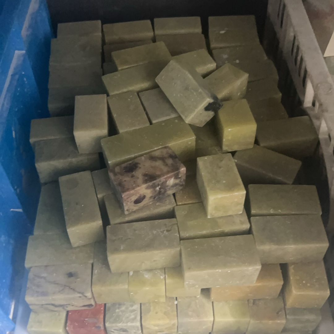 青田石练习章，规格2.0/5六米一枚，2.5/5八米一枚，3.0十米一枚。