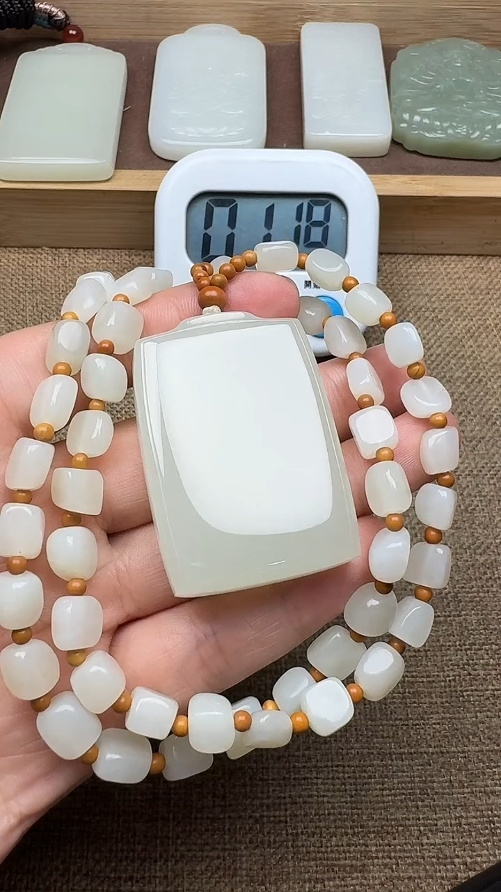 和田玉未镶嵌挂件用户9040570935728