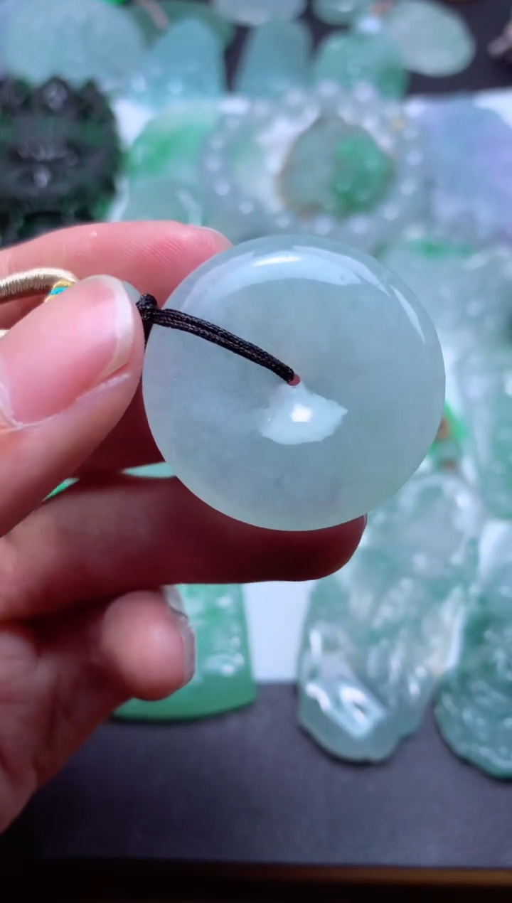 【闪购商品】翡翠颈饰未镶嵌天然翡翠