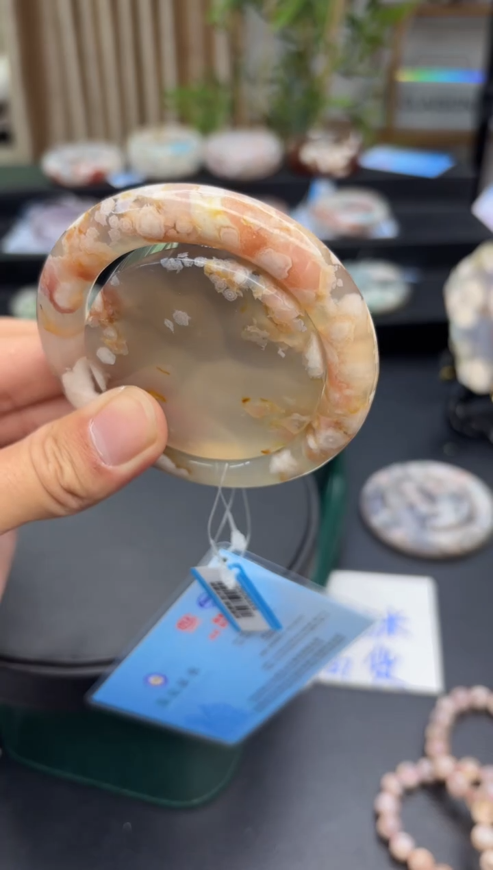 【闪购商品】石英质玉手镯未镶嵌C349(56圈赠送镯心)