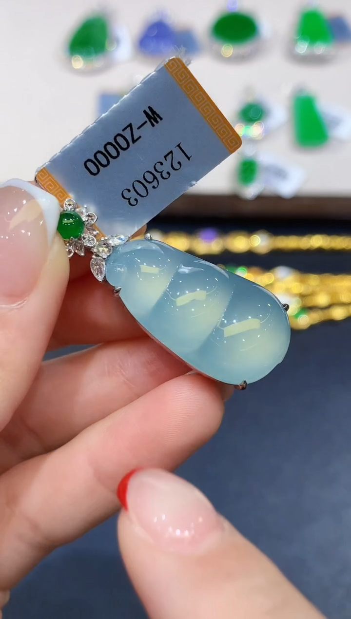 翡翠18K金镶嵌吊坠(不含链)YS123603多样性发其一