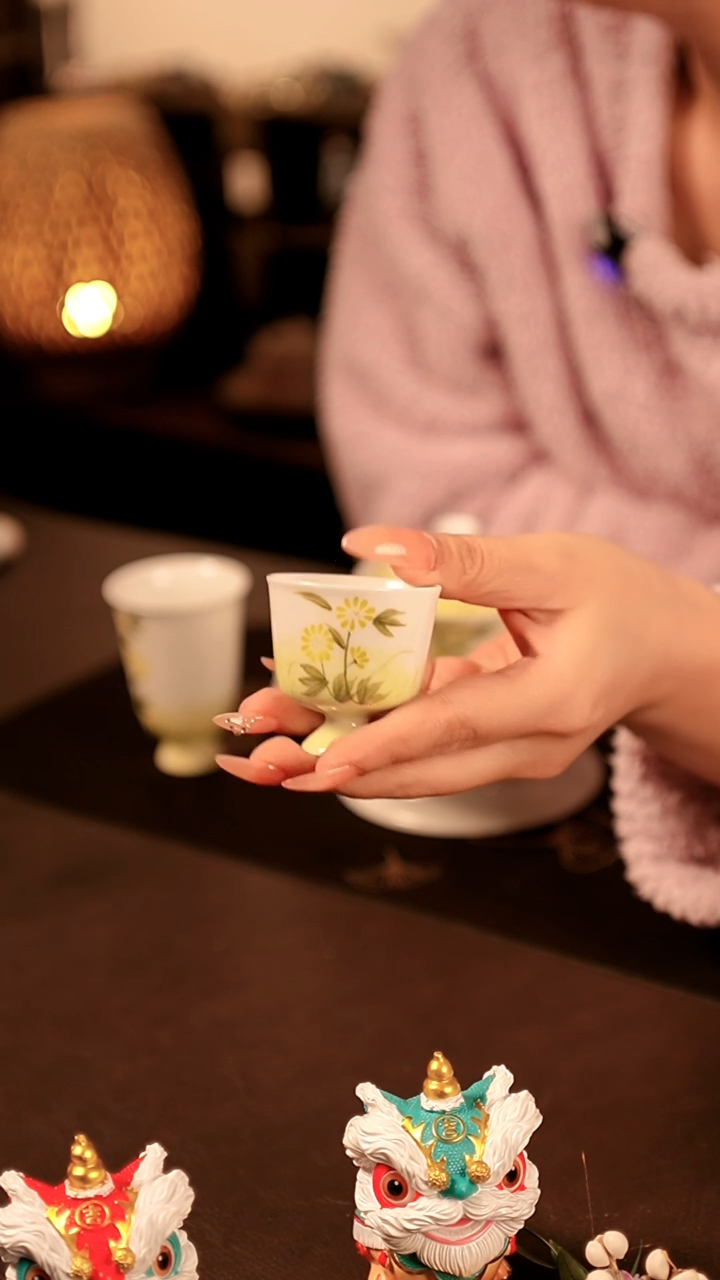 【闪购商品】闪购冲冲冲 纯手绘小雏菊客杯