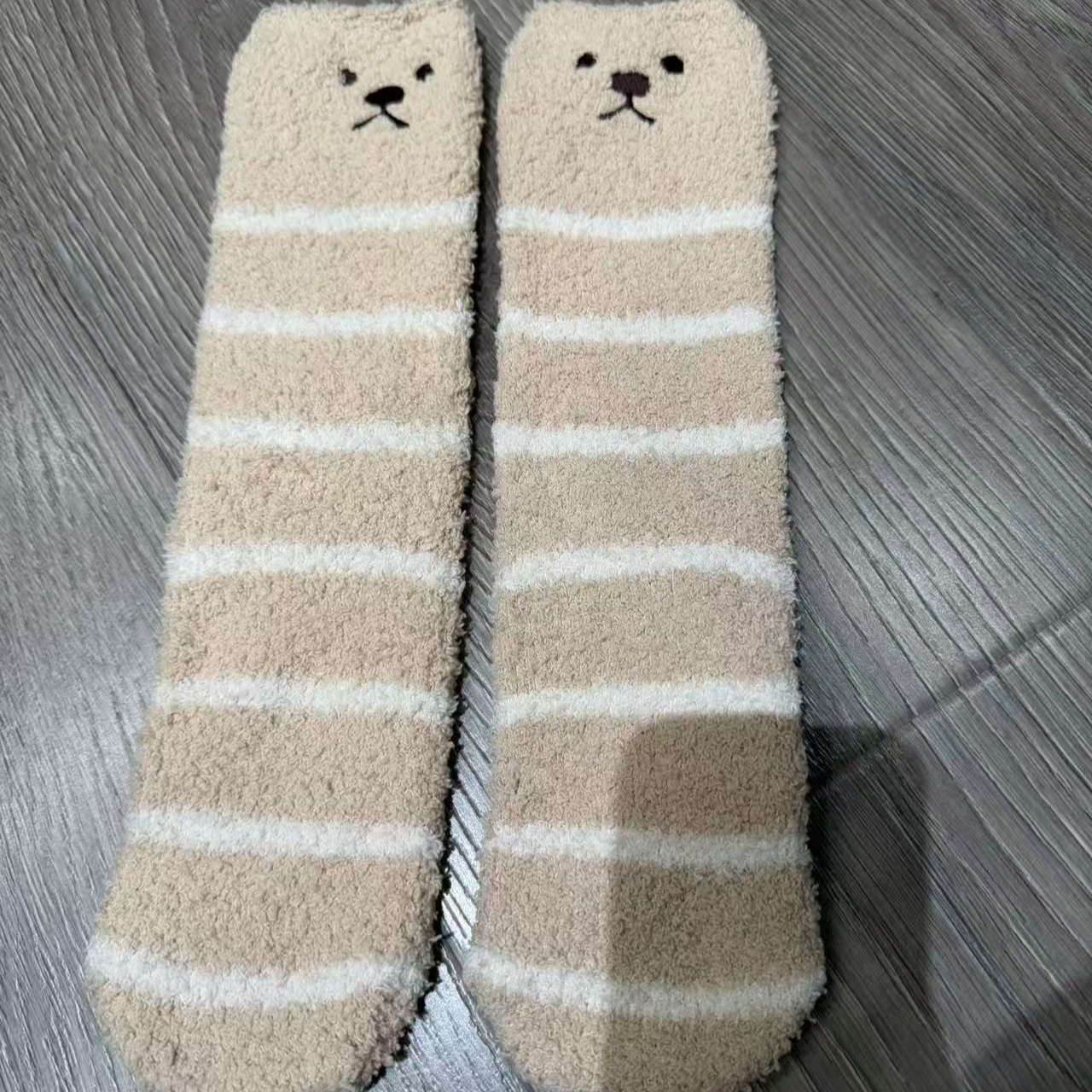 25246 6双毛绒袜子女