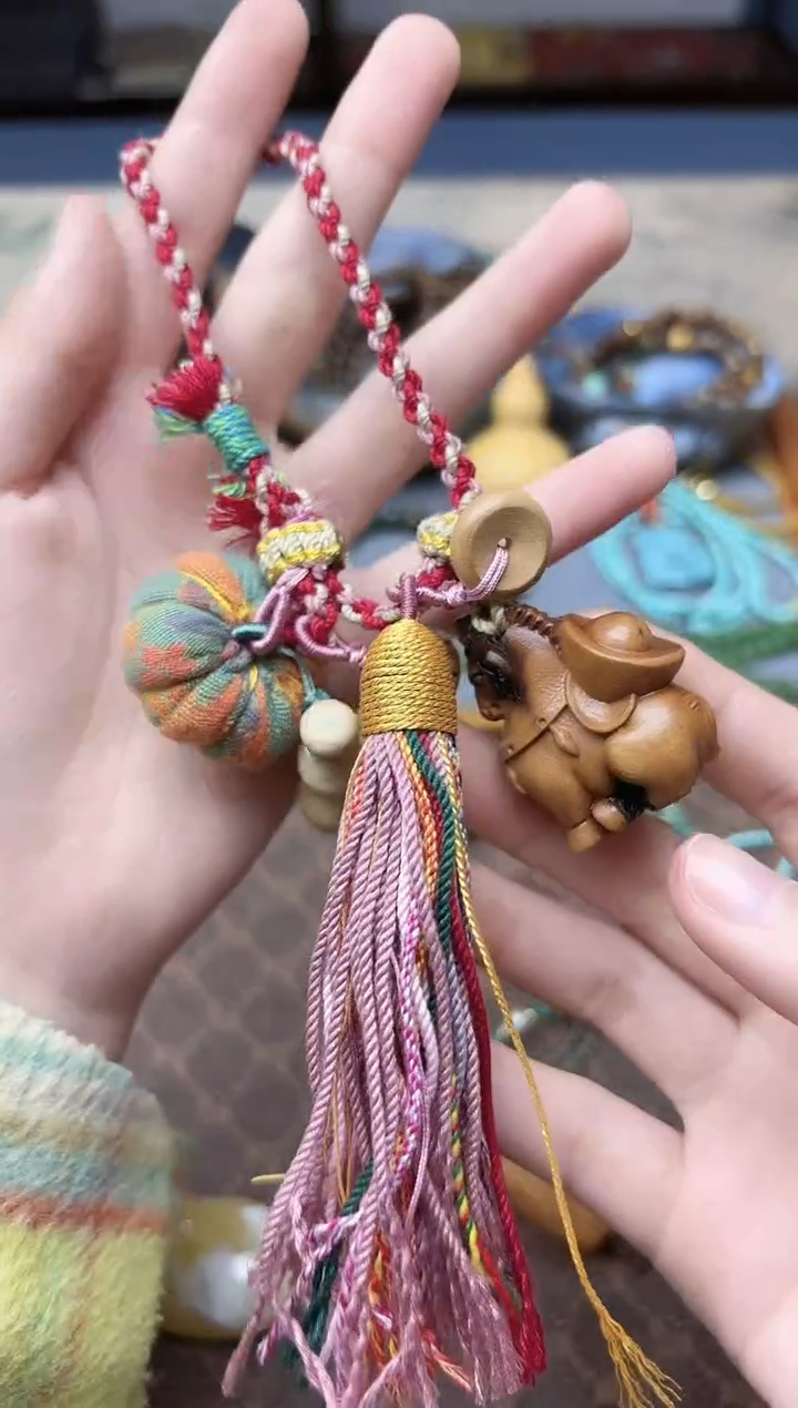 未镶嵌车挂玛瑙/玉髓玛瑙木质小马挂件ZD