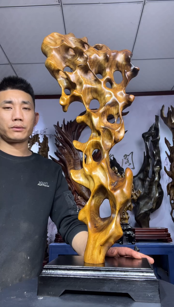 金丝楠木雕款魅**风金丝楠木工艺品摆件