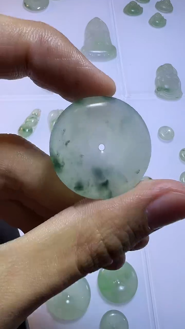 【闪购商品】定制翡翠未镶嵌平安扣