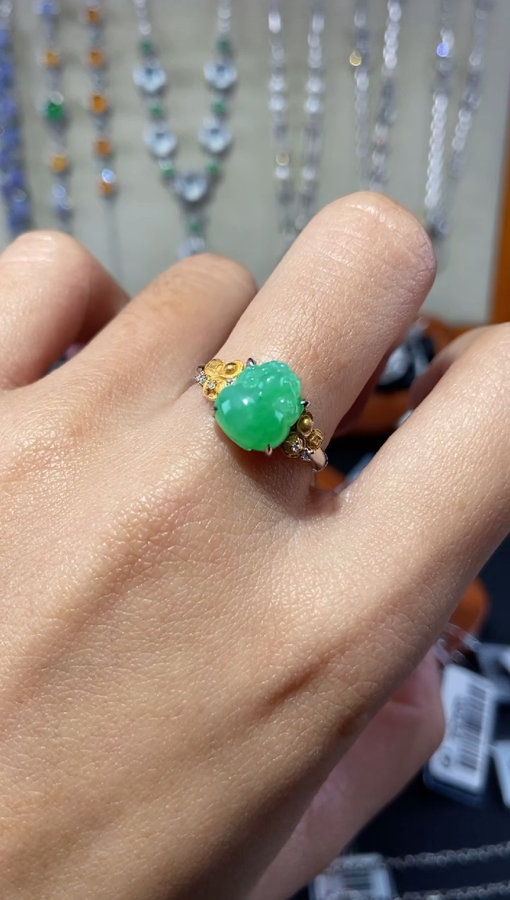 【闪购商品】翡翠戒指18K金镶嵌戒指
