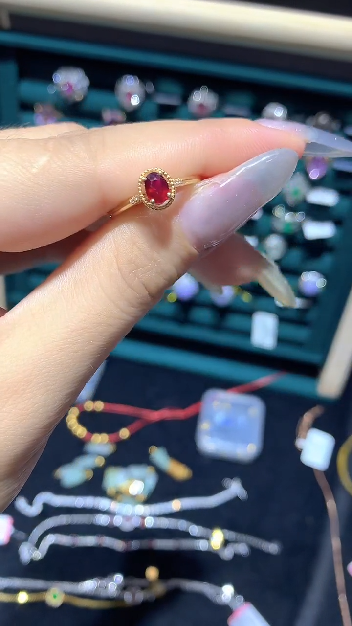 红宝石戒指18K金镶嵌DZ杨教授