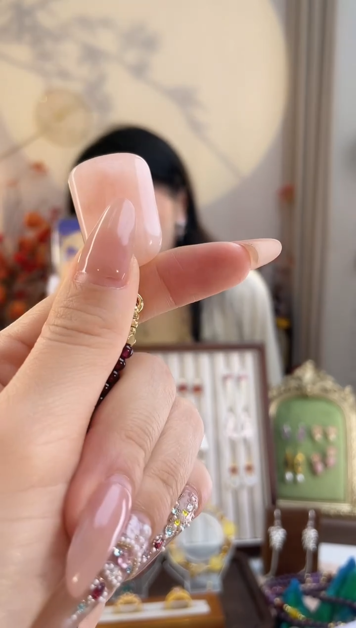 未镶嵌吊坠石英质玉桃花酿无事牌