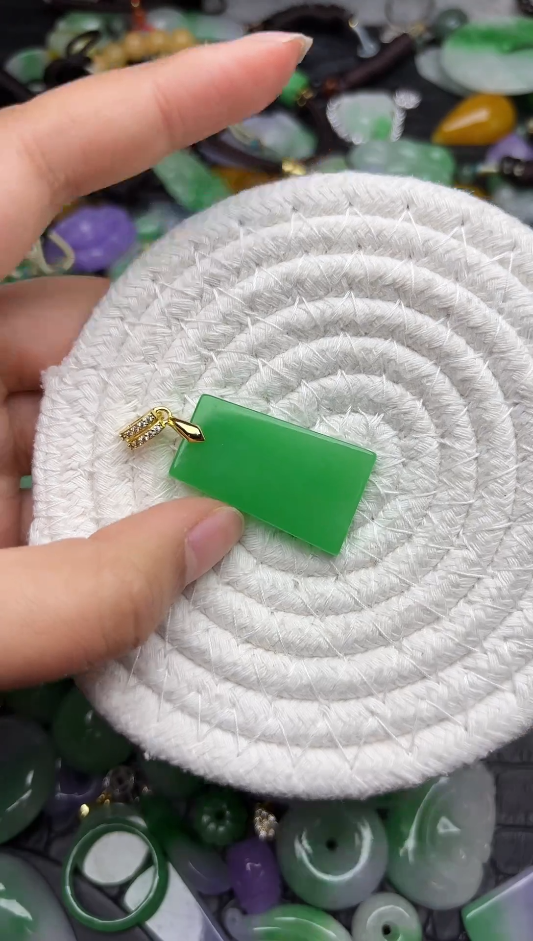 颈饰未镶嵌翡翠缅甸翡翠吊坠