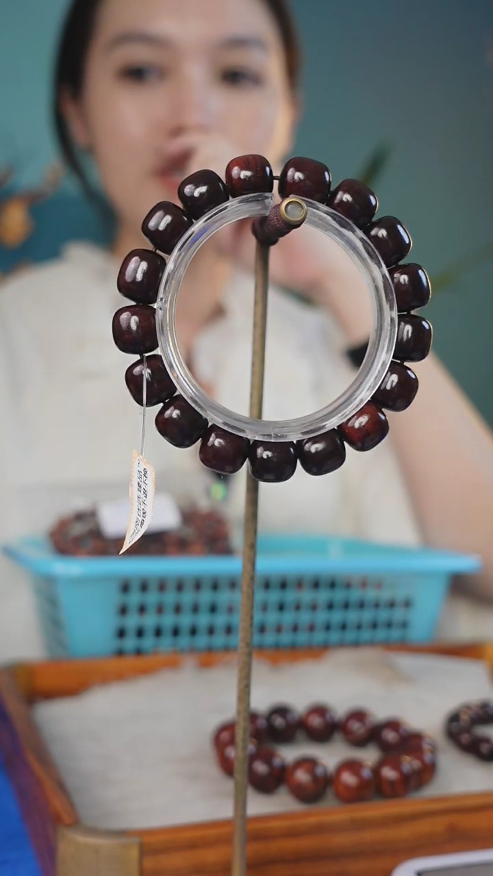 【闪购商品】木木本降真香红降手串1213