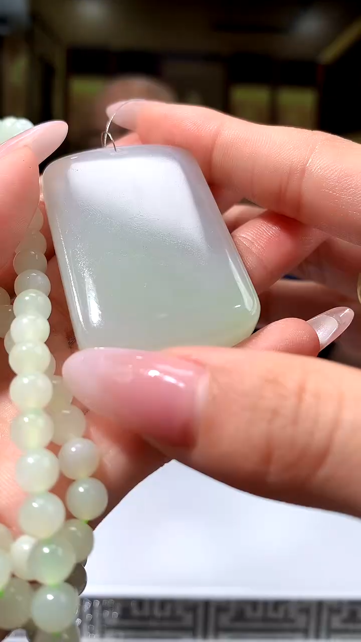 【闪购商品】定制和田玉老厂长匠心馆和田玉（多样性发一）配珠链