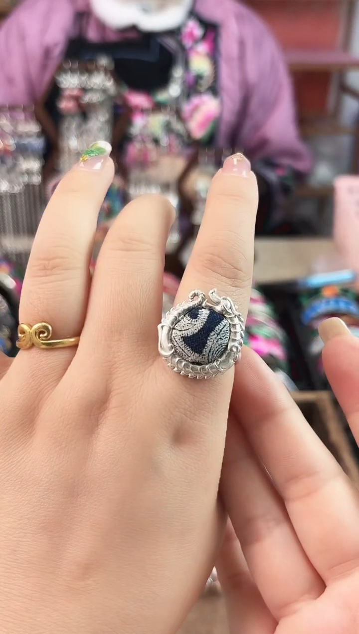 艺枝独绣手工饰品  432