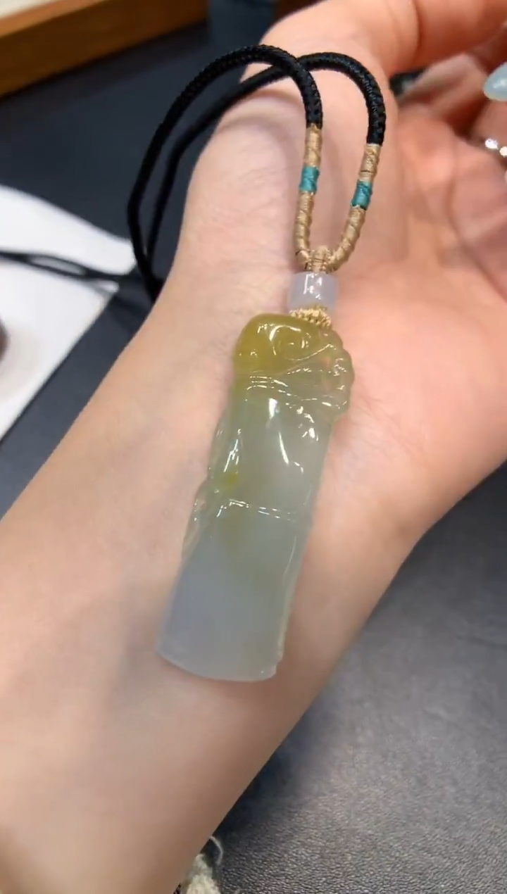 颈饰未镶嵌翡翠竹节