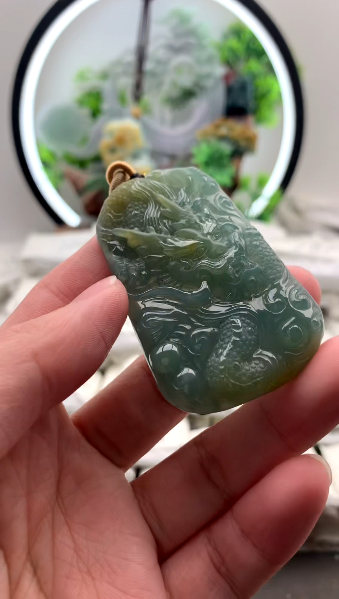 【闪购商品】翡翠颈饰未镶嵌龙牌